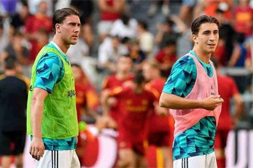 Arsenal sẵn sàng phá két chi 103 bảng cho hai ngôi sao của Juventus