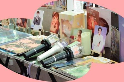 Gen Z đứng ra tổ chức sự kiện ủng hộ thần tượng