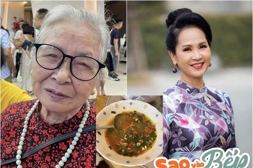 Mẹ ruột NSND Lan Hương 90 tuổi vẫn lọ mọ nấu cho con gái món dân dã