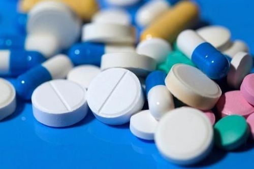 Thu hồi toàn quốc 13 loại thuốc sản xuất từ nguyên liệu giả