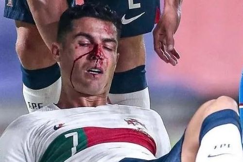 CĐV cảm phục trước nỗ lực của Ronaldo
