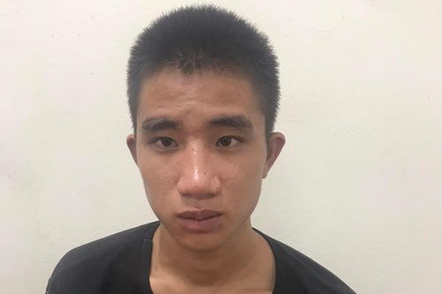 Kiểm tra hành chính, phát hiện đối tượng tàng trữ 3 gói heroin