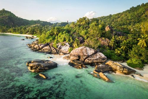 10 hòn đảo lãng mạn cho tuần trăng mật