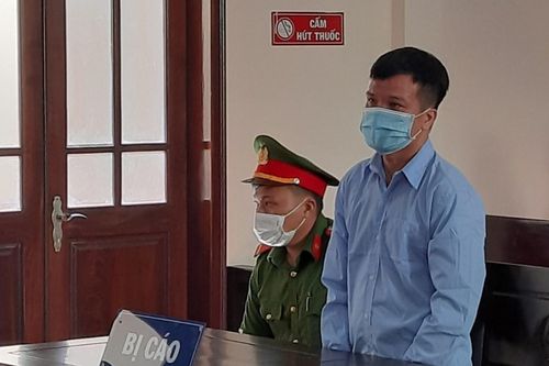 Chém vợ hờ suýt chết vì ghen tuông