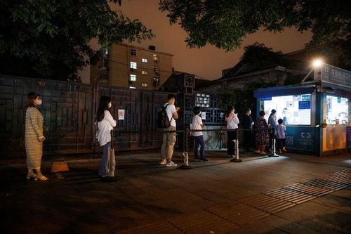 Trung Quốc yêu cầu người dân test nhanh Covid-19 hai ngày một lần