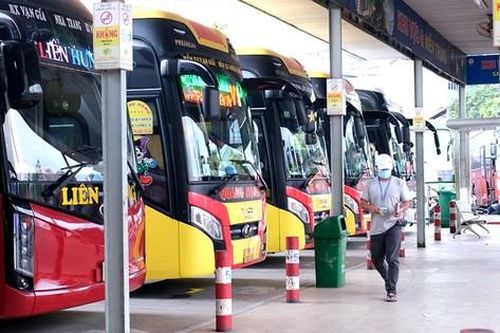Xăng dầu giảm giá liên tục: Hàng hóa, dịch vụ… giảm nhỏ giọt