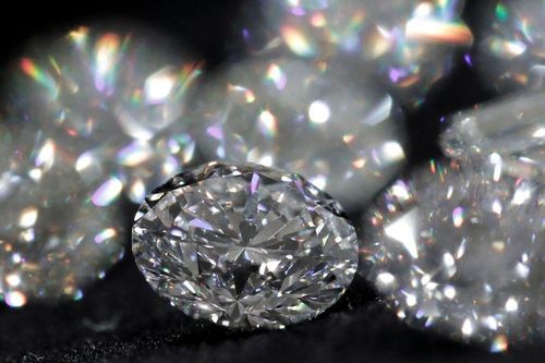 5 quốc gia EU đưa ra đề xuất cấm nhập khẩu kim cương của Nga