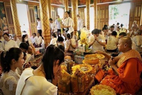 Người dân Campuchia kết thúc mùa Pchum Ben 2022 an lành