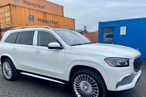Chênh lệch thuế 4.927 tỷ đồng sau khi xác định lại trị giá xe ô tô biếu tặng