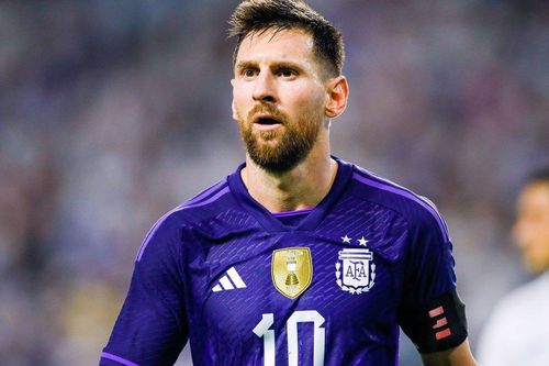 Chị gái Ronaldo chê Messi ẻo lả, yếu đuối