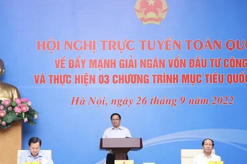 Thủ tướng: Đặc biệt ưu tiên, 'làm ngày làm đêm' để thúc đẩy giải ngân đầu tư công