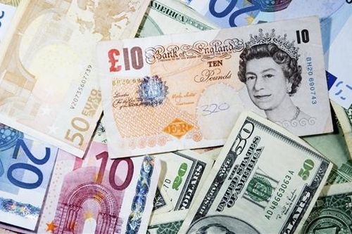 Bảng Anh xuống thấp kỉ lục, có khả năng ngang giá đồng USD?