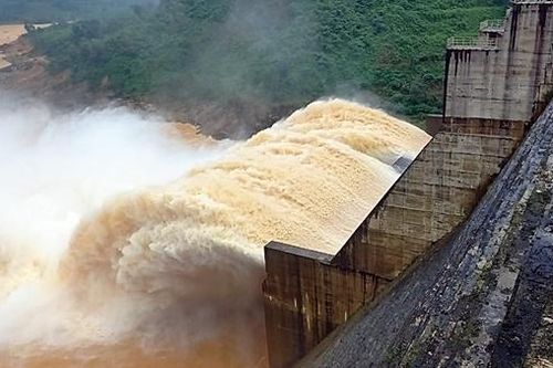 Quảng Nam đề nghị 5 thủy điện lớn vận hành hồ chứa