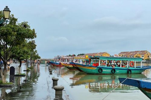 Phố cổ Hội An: Khẩn trương chằng chống nhà cổ, bảo vệ Chùa Cầu