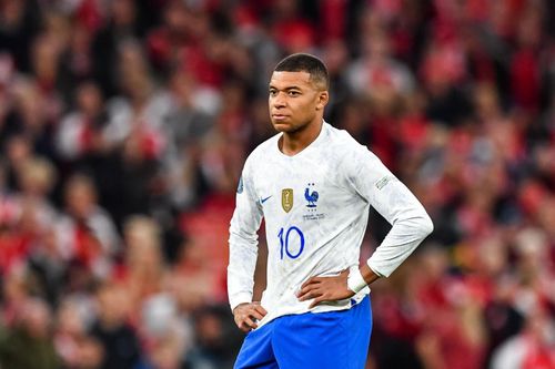 Thua sốc Đan Mạch, đội tuyển Pháp suýt xuống hạng ở Nations League