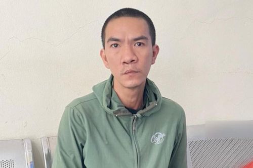 Tạm giữ kẻ đốt tủ quần áo làm cháy căn hộ chung cư của bạn gái