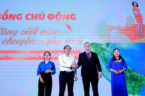 Đẩy mạnh ứng dụng kỹ thuật số trong việc cung cấp kiến thức về chăm sóc sức khỏe sinh sản