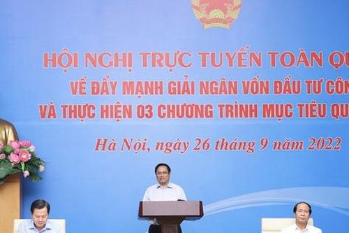 Thủ tướng: Phối hợp chặt chẽ hơn, tránh thủ tục lòng vòng để đẩy nhanh giải ngân đầu tư công