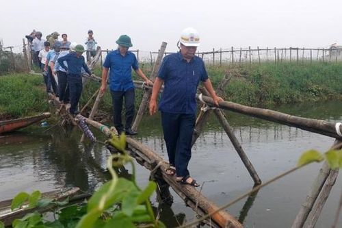 Bộ trưởng Lê Minh Hoan kiểm tra công tác ứng phó bão số 4