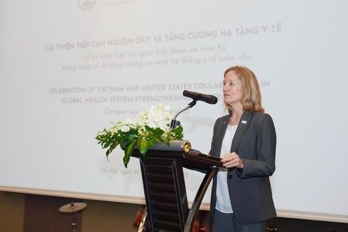 Hoa Kỳ tài trợ thêm 10 hệ thống oxy lỏng cho các bệnh viện của Việt Nam