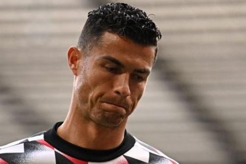 Chuyển nhượng cầu thủ ngày 27/9: Chelsea đàm phán Dumfries; Liverpool tính lấy Valverde; Ronaldo sắp gia hạn MU; Man City giữ chân Phil Foden