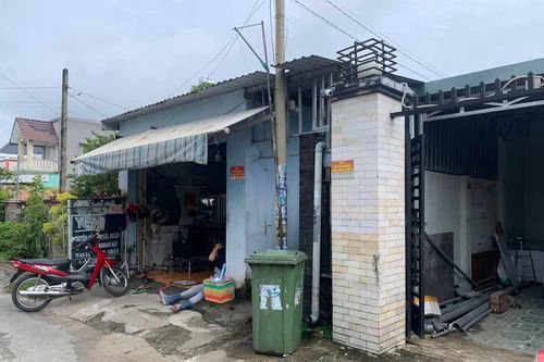 Điều tra vụ bé trai 14 tuổi tử vong cạnh người phụ nữ không bình thường