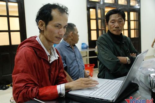 Khách du lịch kẹt bão, 'lạc' vào điểm sơ tán