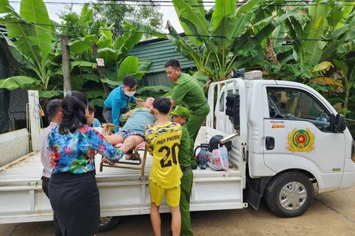 Thừa Thiên Huế sơ tán người già yếu đến trường học, cấm ra khỏi nhà sau 21 giờ ngày 27/9