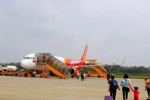 Dừng đôi tàu Bắc - Nam đi qua Nghệ An và nhiều chuyến bay để tránh bão Noru