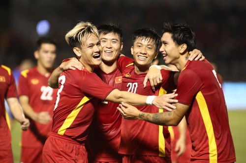 Đội tuyển Việt Nam vô địch Giải giao hữu quốc tế Hưng Thịnh 2022