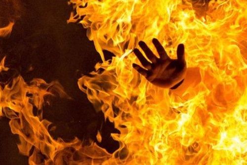 Diễn biến mới vụ níu kéo tình cảm không thành, nam thanh niên đổ xăng đốt người yêu