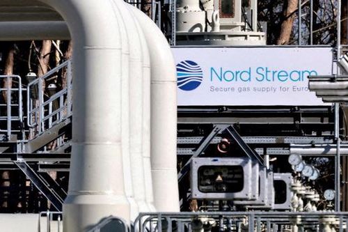 Khí đốt Nga từ đường ống Nord Stream 2 rò rỉ ra biển Baltic, Nord Stream 1 cũng bất ngờ tụt áp suất