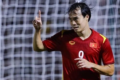 Việt Nam thắng Ấn Độ 3-0, Văn Toàn giải 'cơn khát' bàn thắng