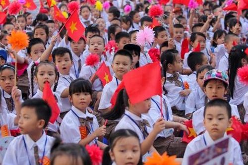 Nhà trường không được thu các khoản ngoài quy định