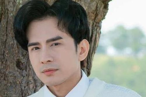 Đan Trường: 'Hình ảnh lam lũ của mẹ thôi thúc tôi phải phấn đấu'