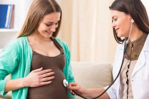 Từ ca sinh con ở tuổi 63 và những biến chứng nguy hiểm có thể gặp khi mang thai ở phụ nữ lớn tuổi
