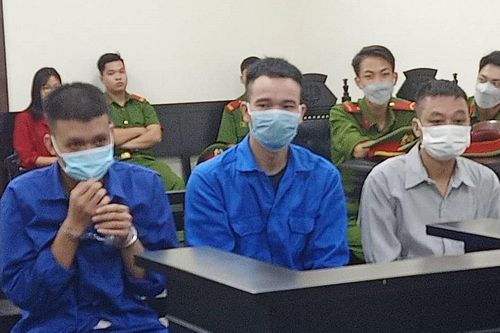 Người đàn bà quan hệ bất chính khiến chồng, con mang tội cướp