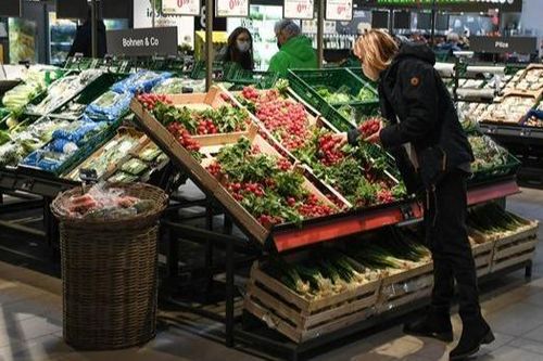 Đức: Chỉ số niềm tin người tiêu dùng giảm xuống mức kỷ lục