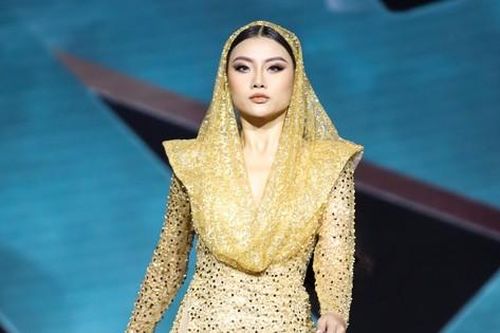 Váy dạ hội sexy ở chung khảo Hoa hậu Hòa bình Việt Nam 2022