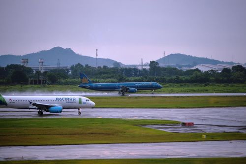 Mở lại các sân bay, hàng không khai thác bình thường sau bão Noru