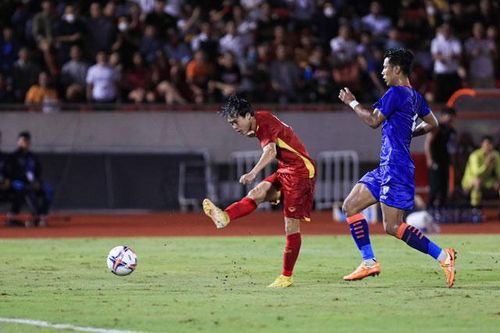 Văn Toàn nói gì khi giải cơn khát bàn thắng trong màu áo ĐT Việt Nam?