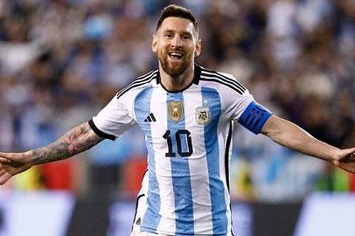 Messi lập hàng loạt kỷ lục ấn tượng sau trận thắng Jamaica