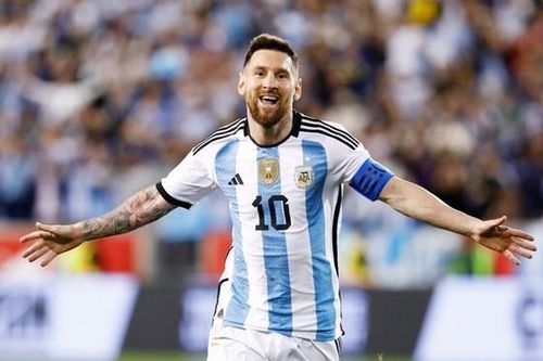 Ghi một cú đúp khác, Messi thiết loạt hàng loạt cột mốc đáng nhớ