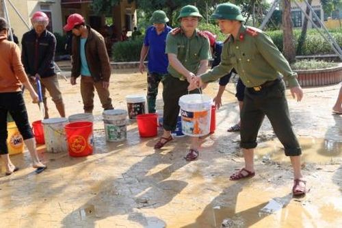 Vệ sinh môi trường, vệ sinh cá nhân sau mùa bão lụt