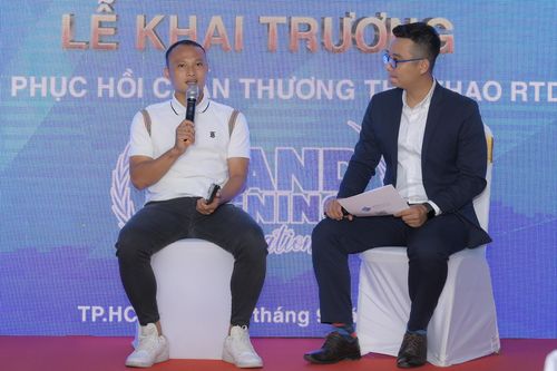 Trọng Hoàng trải lòng về chấn thương, chuẩn bị tái xuất sân cỏ