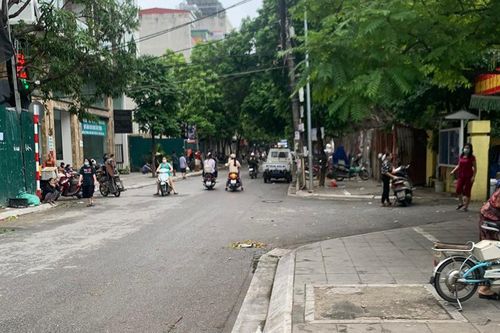 Tạm đình chỉ tổ trưởng tổ bảo vệ phường Xuân La
