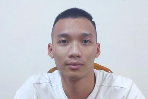 Nam thanh niên bị bắt sau khi được giải cứu từ Campuchia