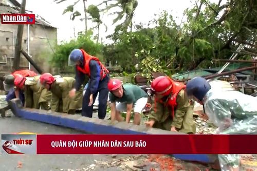 Quân đội giúp nhân dân sau bão