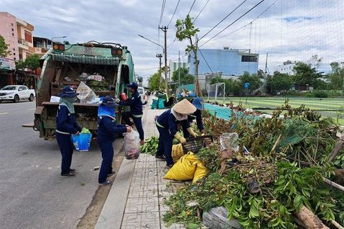 Quảng Nam khẩn trương xử lý hơn 27.000 m3 rác sau bão