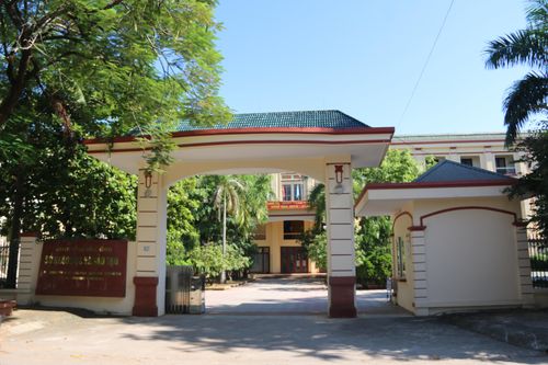 Sẽ kiểm tra đột xuất các trường bị tố lạm thu ở Hòa Bình